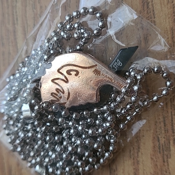 His queen her king necklace set - Picture 2 of 4